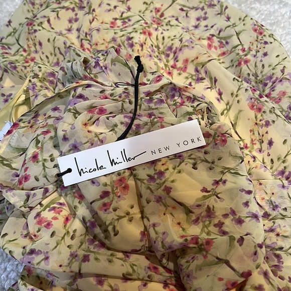 NWT $150 Nicole Miller NY Floral Faux Wrap Dress | Yellow Bright Classic Dress - Picture 8 of 14